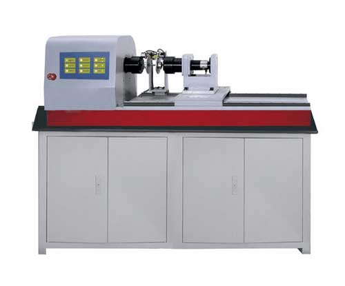 分析線材扭轉試驗機的工作環(huán)境與操作規(guī)程